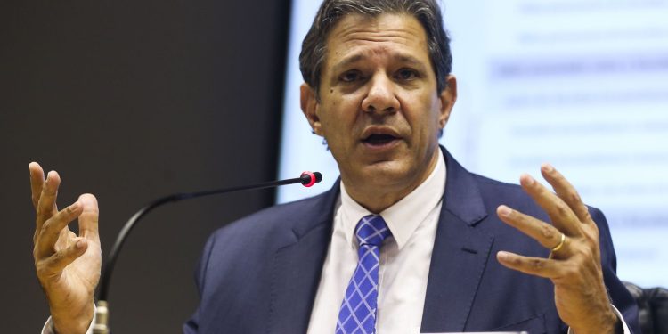 Haddad comenta ata do Copom: “é uma ata mais amigável”