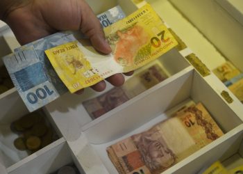 Mercado financeiro eleva projeção da inflação de 5,74% para 5,78%