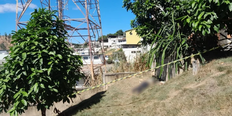 Mulher é encontrada morta próximo a mirante em Barra de São Francisco