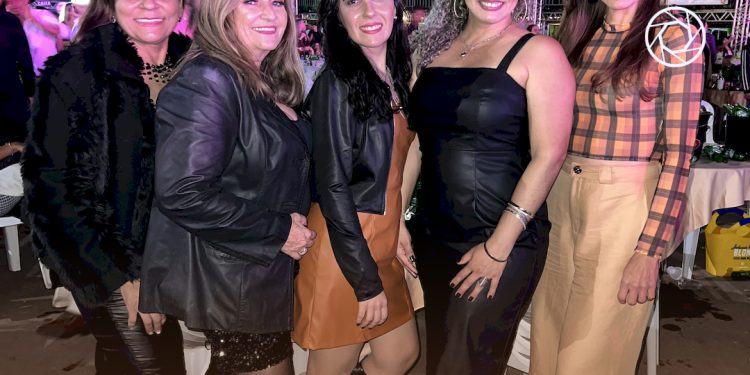 LOTE 3 – Sucesso Absoluto: Fazenda Sertaneja 2025 Agita Águia Branca com Estilo e Tradição, confira as fotos