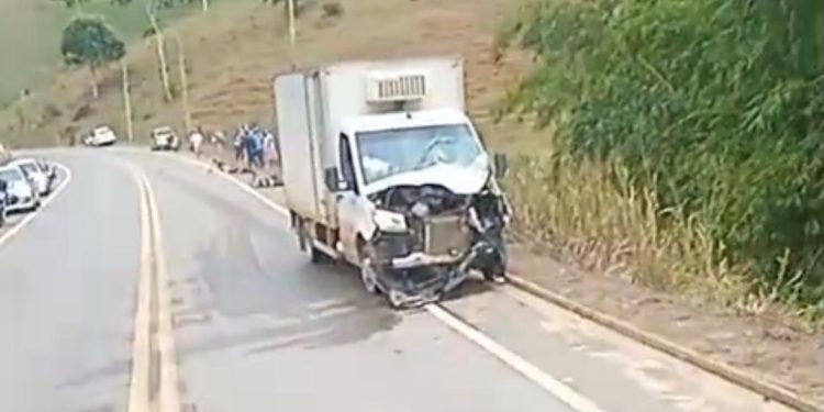 Grave acidente na ES-080 deixa duas vítimas fatais entre Barra de São Francisco e Águia Branca