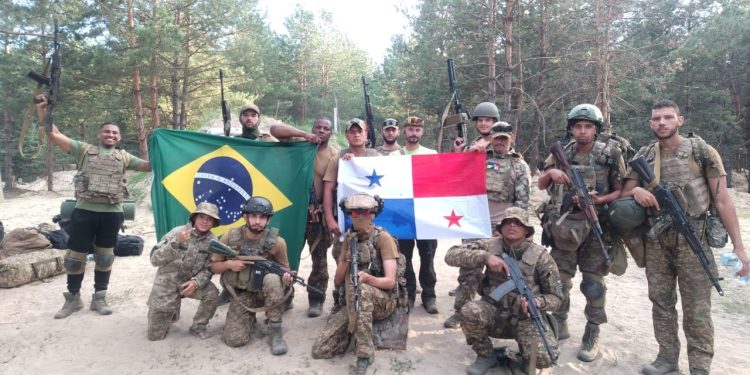 Técnico de enfermagem de Barra de São Francisco é morto na Ucrânia enquanto socorria soldados feridos