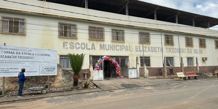 Reforma e ampliação da Escola Elizabeth Trzoseki são retomadas no distrito de Vila Paulista