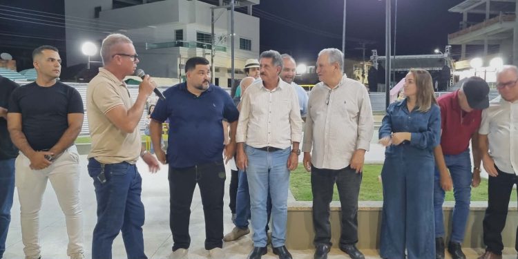 Nova praça transforma Vila Paulista em espaço de convivência e lazer em Barra de São Francisco